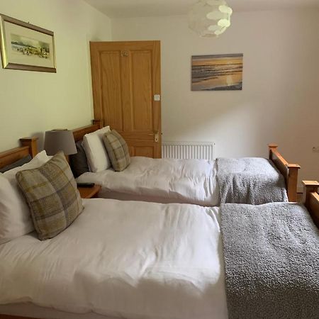 Alt-An Ensuite Self Catering Apartment With Twin Bedroom ฟอร์ตวิลเลียม ภายนอก รูปภาพ